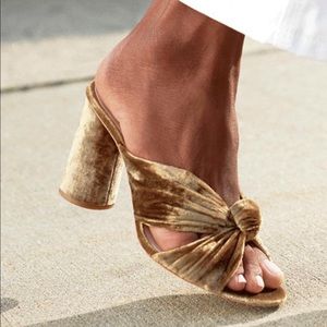 Never worn Loeffler Randall Coco Sienna Velvet Mules. Size 6.5